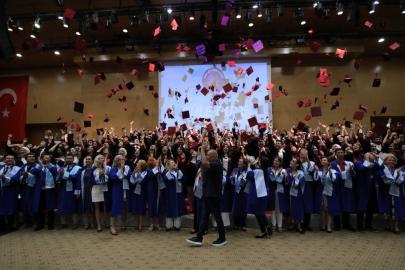 238 hekim yemin ederek mezun oldu