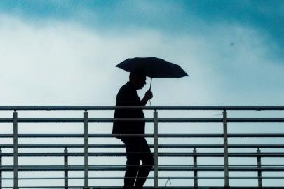 Balkanlardan yola çıktı, İstanbul'a geliyor: Ani hava değişimine dikkat