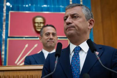 CHP'de yeni kavga. Özgür Özel ve ekibi mahkemeye gidiyor