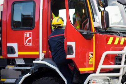 Fransa'da düşen paraşüt uçağında 11 kişi öldü