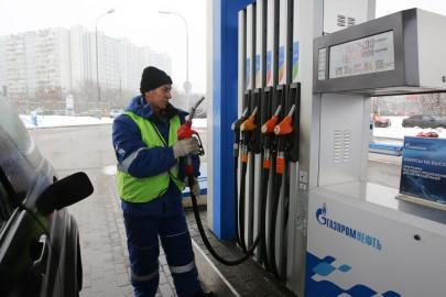 Rusya'da akaryakıt krizi: Halk elektrikli araçlara yöneliyor
