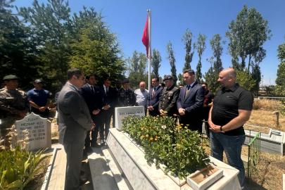 15 Temmuz şehidi Van'daki mezarı başında anıldı