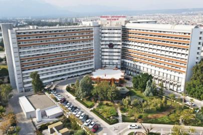 Akdeniz Üniversitesi Hastanesi'nde akılalmaz borsa vurgunu. Ünlü cerrahları bile dolandırıp sırra kadem bastı