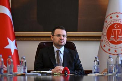 Bakan Gürlek: Adaletin terazisi makama, servete ya da siyasi kimliğe göre tartmaz