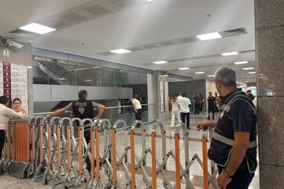 İstanbul Adalet Sarayı'nda intihar. Tutuklama talep edilince kendini aşağı bıraktı