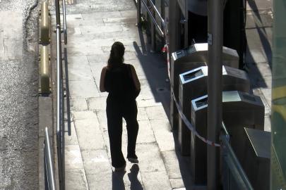 İstanbul'da tramvayda teknik sorun: Durak yolcu alımına kapatıldı