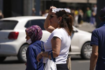 Afrika ve Basra sıcakları bunaltacak. Hafta sonundan sonra dikkat! 41 dereceleri görecek