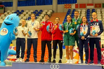 Akdeniz Oyunları’nda tarihi başarı: Erzincanlı milli badmintoncular altın madalyanın sahibi oldu