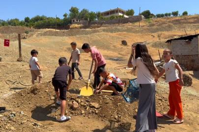 Derecik’te çocuklardan yetkililere park çağrısı