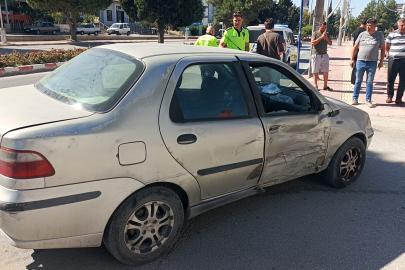 Otomobille çarpışan motosikletin sürücüsü yaralandı